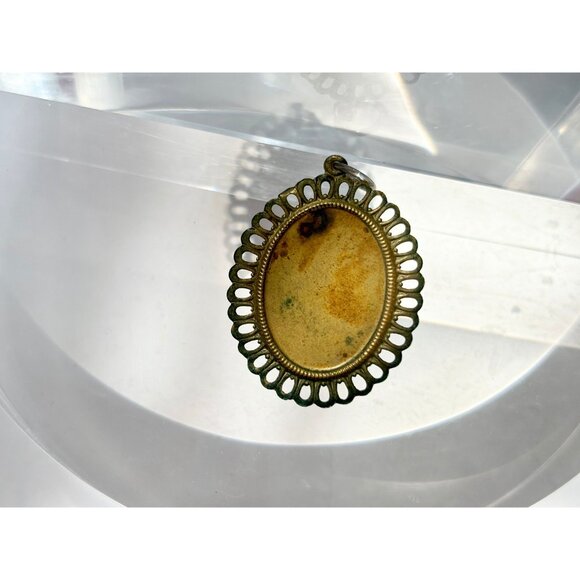 Vintage Tortoise Colored Baroness Victorian Cameo Pendant - Picture 5 of 7